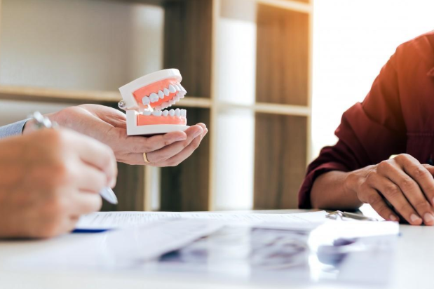 3 Signs It’s Time To Consider Cosmetic Dentistry